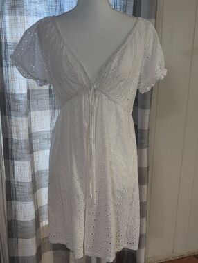 La Blanca Eyelet Swimsuit Cover Up White Dress.